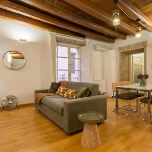 Apartment Suite Martini Al Castello, Cagliari