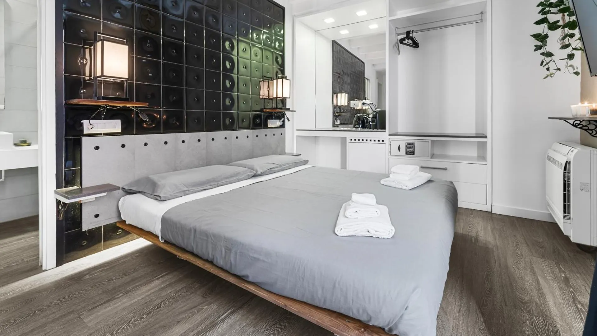 Ukiyo Suites And Rooms Cagliari 0*,  Italy